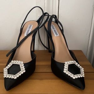 Steve Madden Amory Ankle Strap Pump